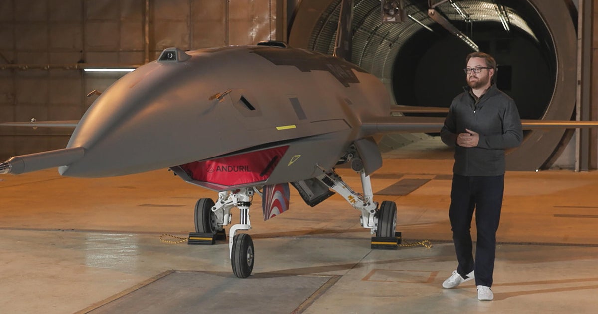 Anduril CEO unveils the Fury unmanned fighter jet