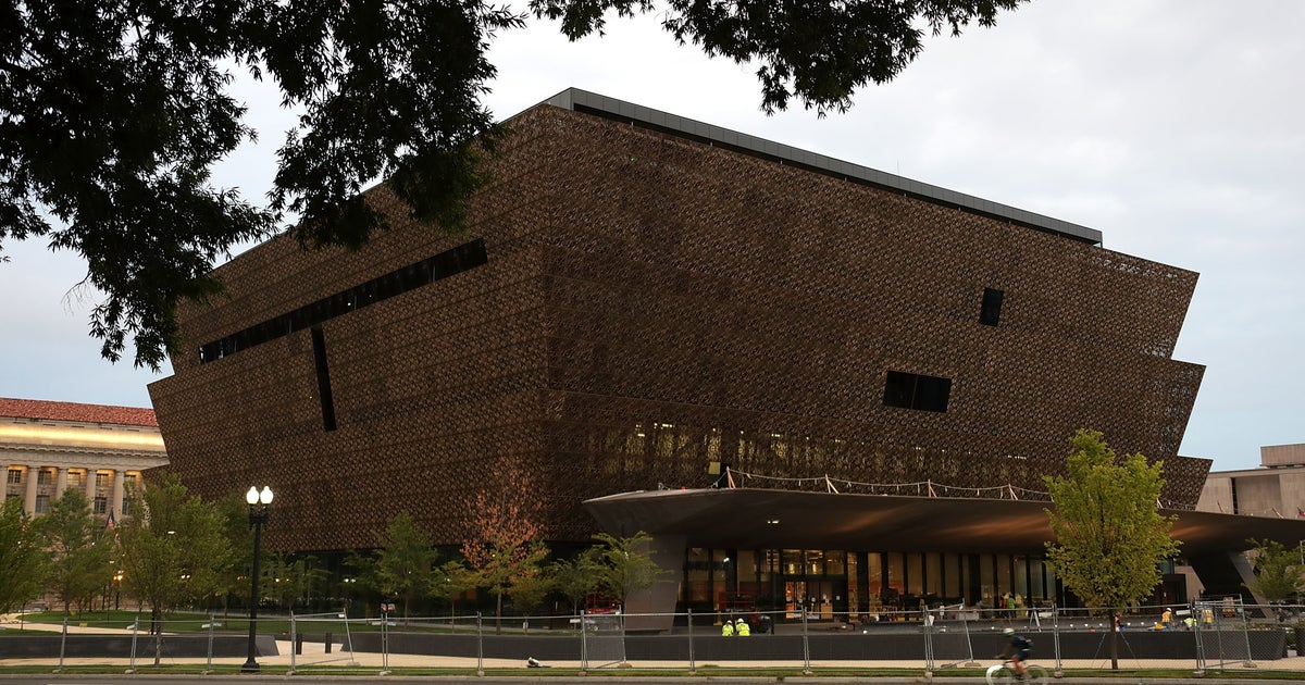 White House reviewing Smithsonian museums for "alignment" with Trump