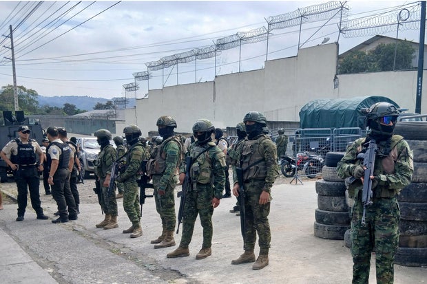 10 killed in Ecuador prison riot days after deadly jailbreak