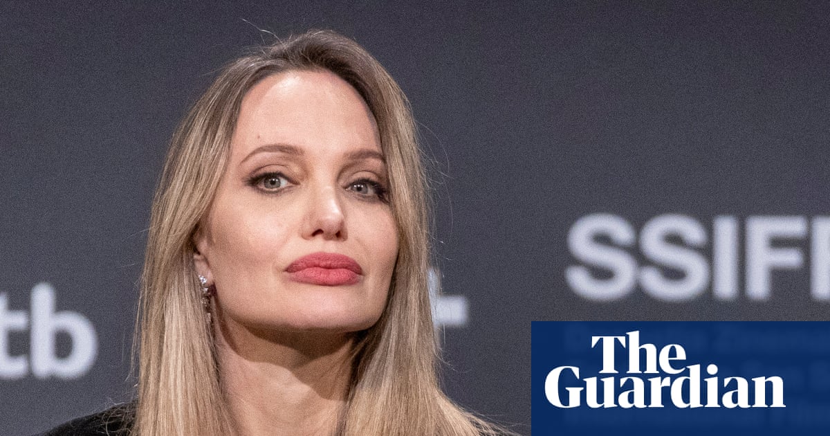 Angelina Jolie: ‘I love my country but I don’t recognise it right now’ – video
