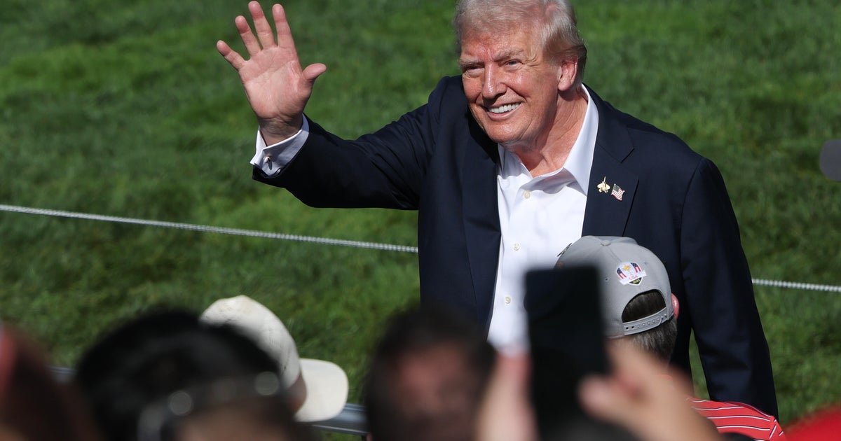 Trump confident ahead of Monday showdown, says Dems' position makes shutdown likely