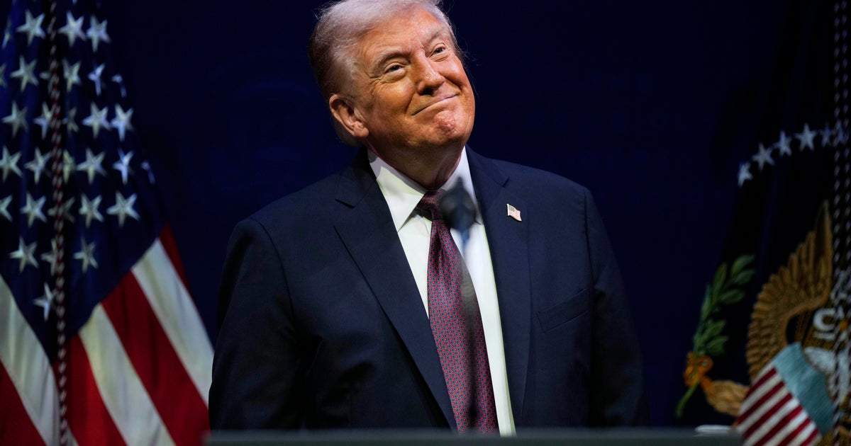 Trump says there will be new guidance about prayer in public schools