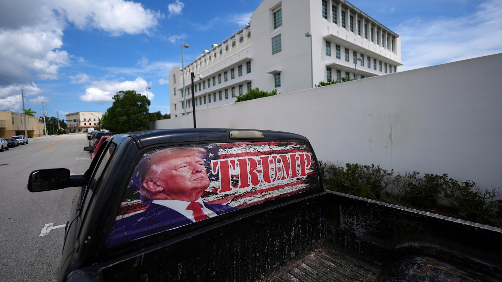 Trial starts for a man accused of attempting to assassinate Trump