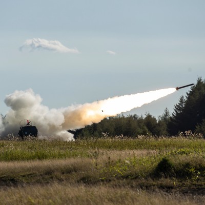 The Army wants AI to help man artillery and air defense units