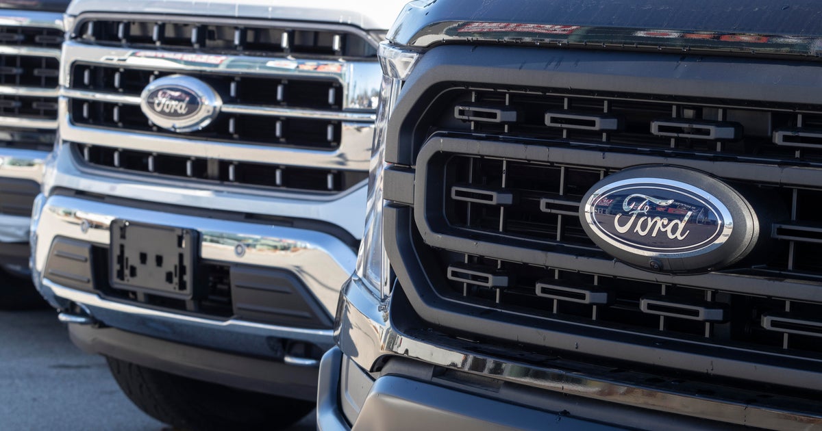 Ford recalling 740,000 vehicles over camera display, seatbelt issues