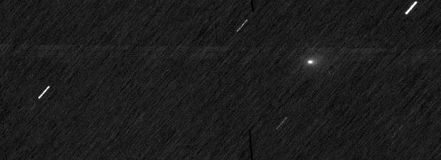 Interstellar comet passing by Mars seen in rare images