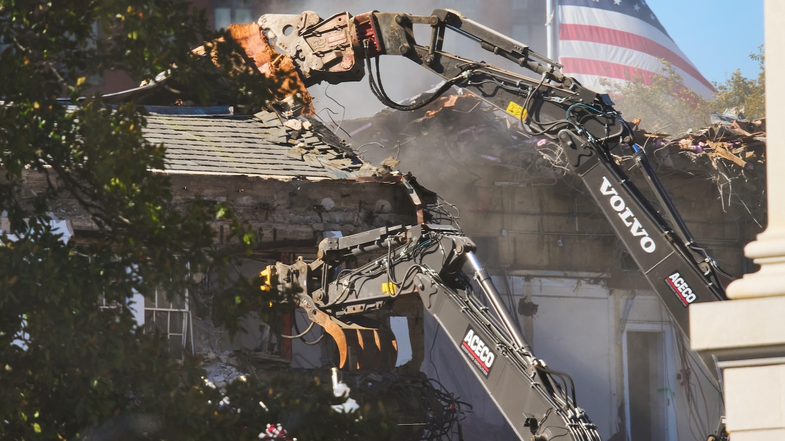 What to know about the $250 million ballroom Trump is adding to the White House