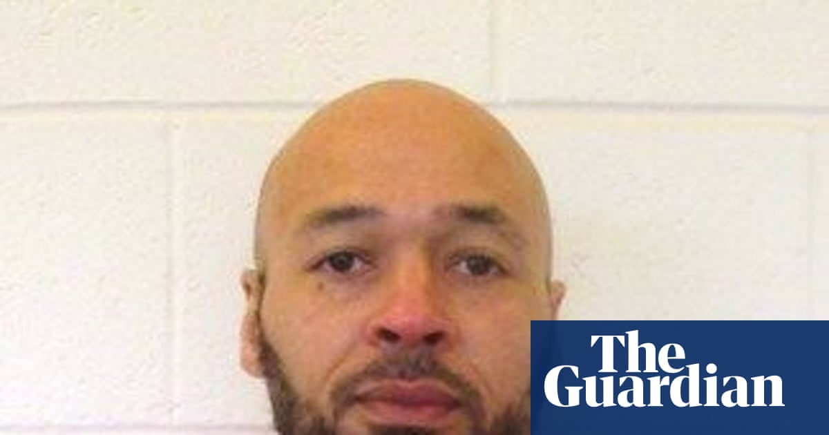 Oklahoma prisoner’s life spared moments before scheduled execution – video