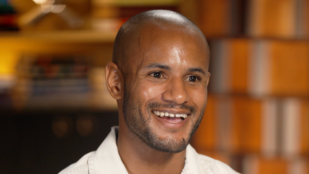 Couple with autism find "pure happiness" on app for neurodivergent people