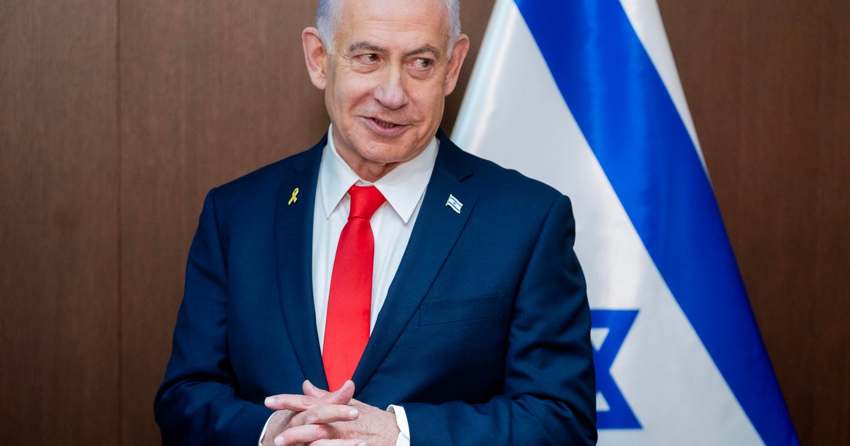 Netanyahu submits formal request for pardon in long-running corruption trial