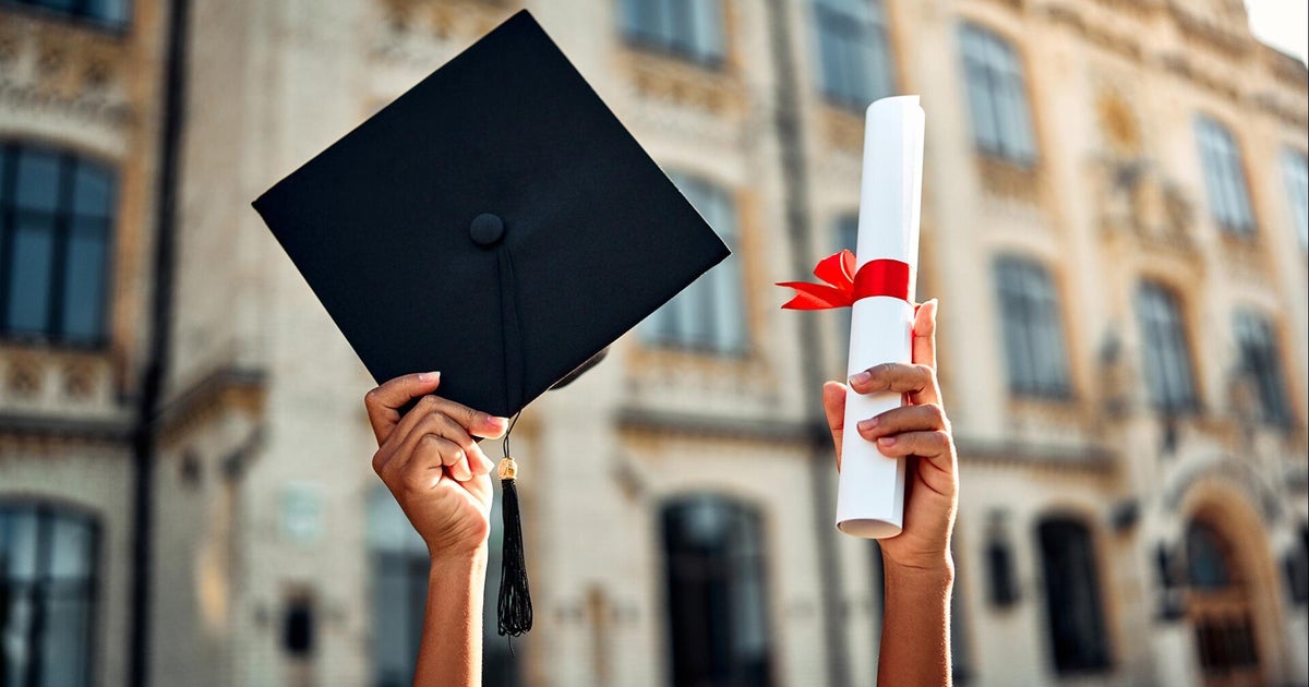 U.S. students turn to international colleges amid rising costs, political turmoil