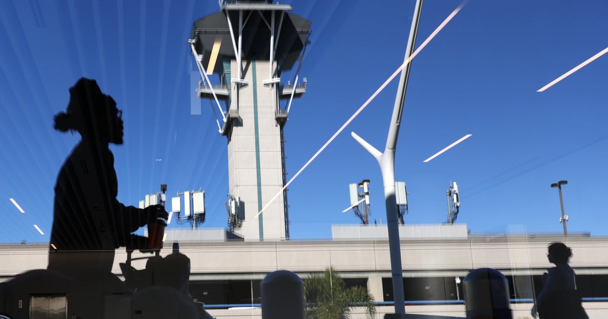 What to know before you travel as FAA cuts flights