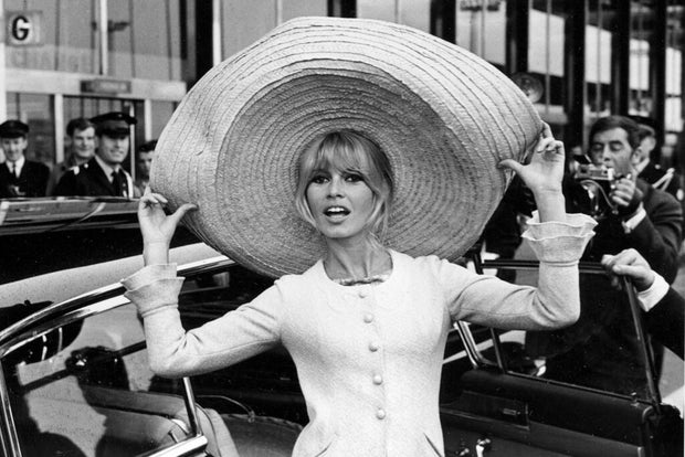 Brigitte Bardot, 1960s cinema icon and animal rights activist, dies at 91