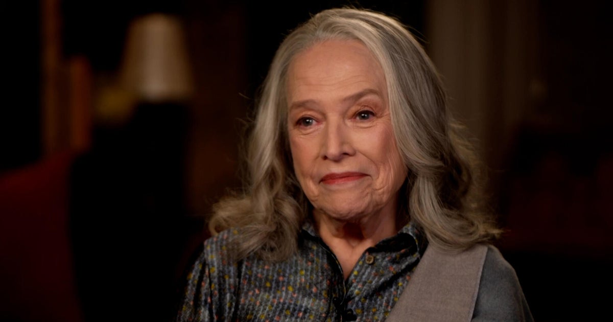 Kathy Bates says Rob Reiner "changed the course of my life" with "Misery" role