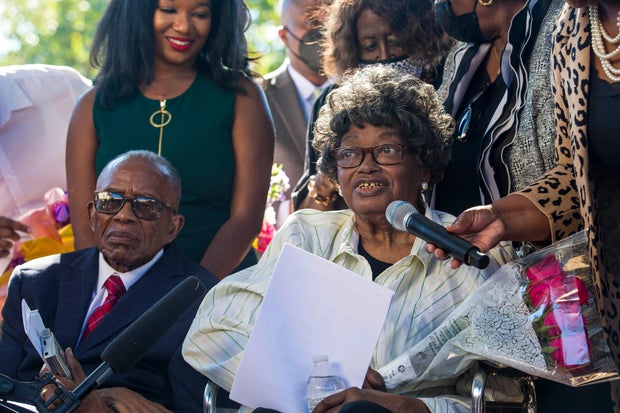 Claudette Colvin, civil rights icon arrested for not giving up bus seat, dies at 86