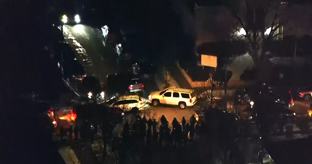 Dueling accounts of ICE shooting of Venezuelan migrant in Minneapolis