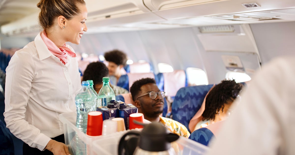 New study urges flyers to avoid tap water, coffee and tea on aircraft