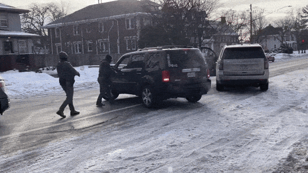 Retired ICE agent breaks down deadly Minneapolis shooting video