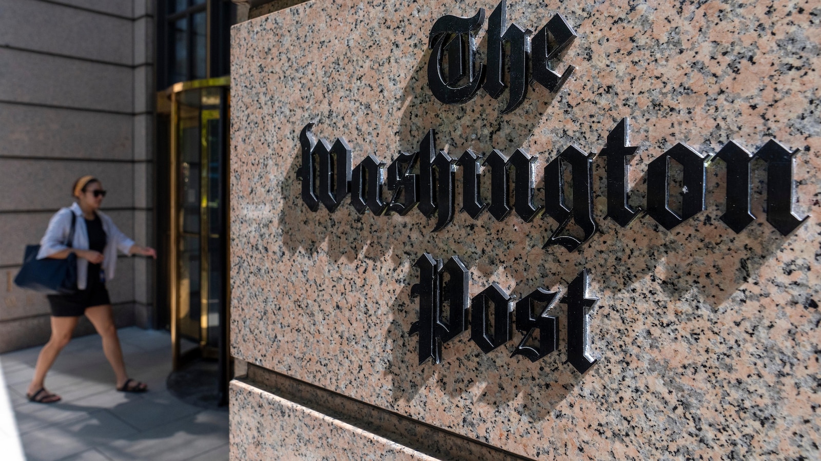 FBI searches home of Washington Post reporter in classified documents probe