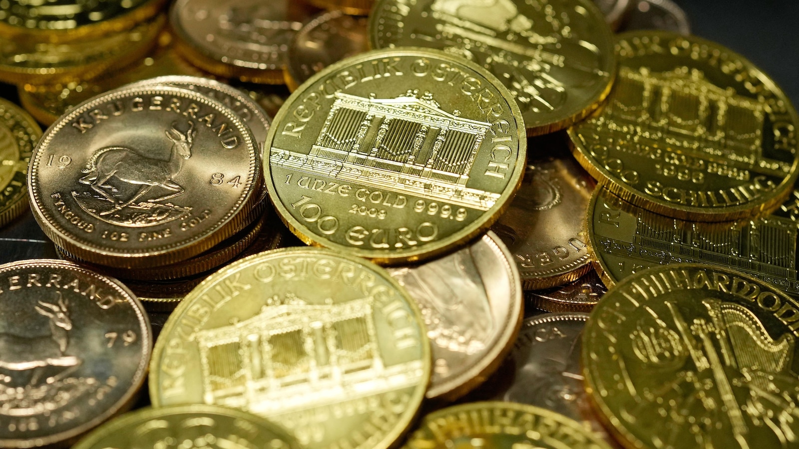 More consumers are buying or selling gold. What to know about the latest rush and swings in value