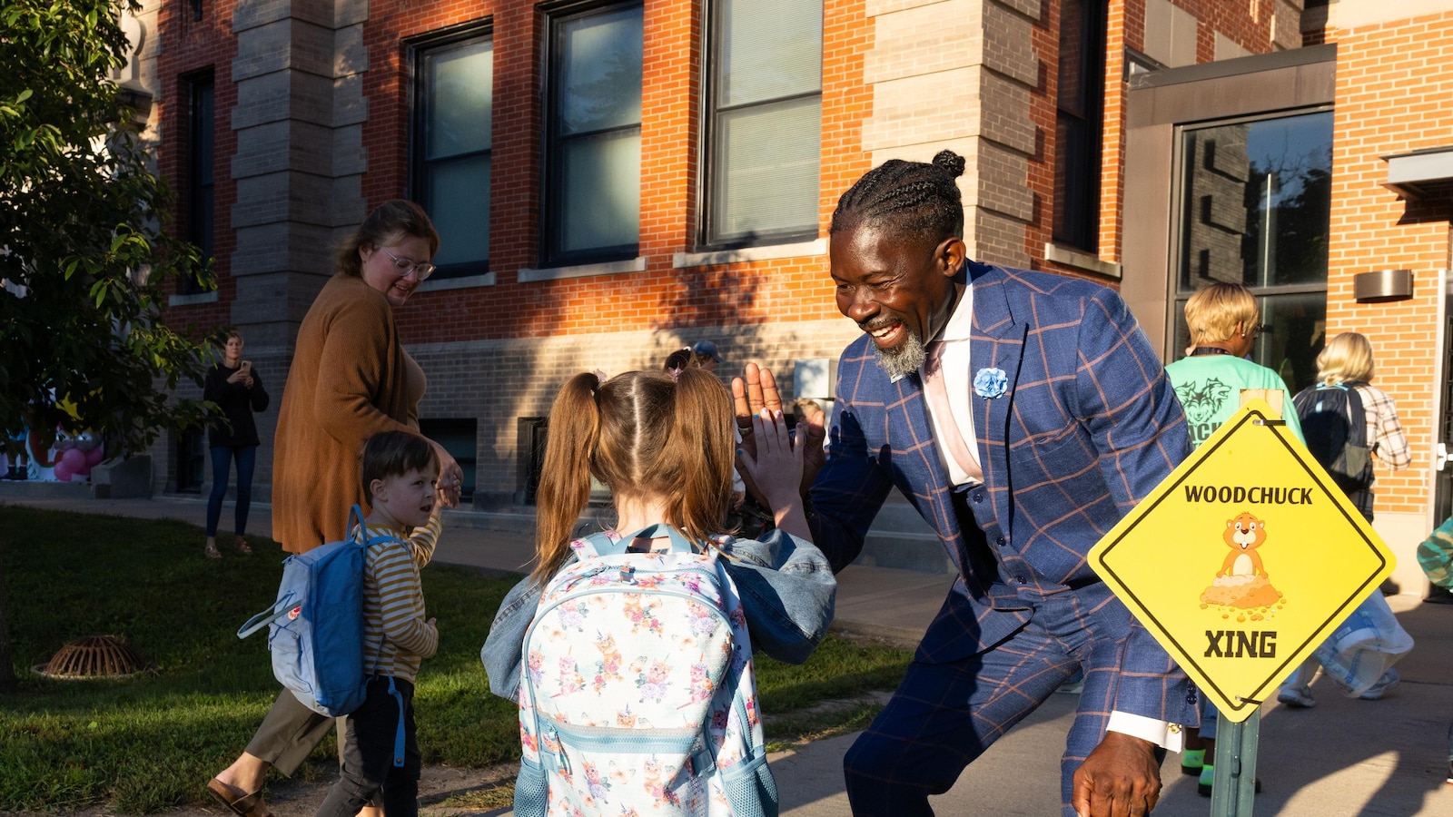 Former Iowa superintendent expected to plead guilty to falsely claiming he was a US citizen