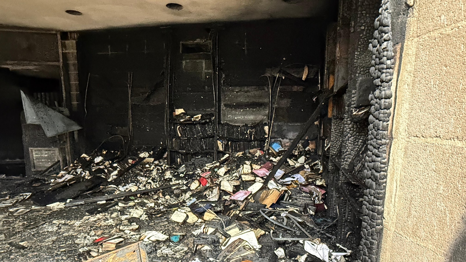 A man pleads not guilty to setting fire to Mississippi synagogue