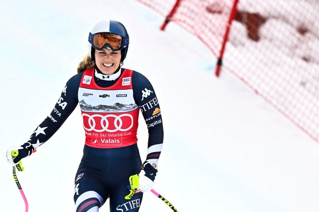 Lindsey Vonn says her "Olympic dream is not over" after crash