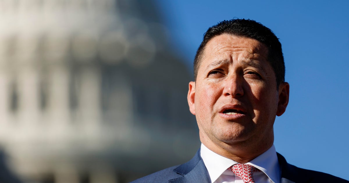 Months before death by suicide, aide texted she had an affair with congressman