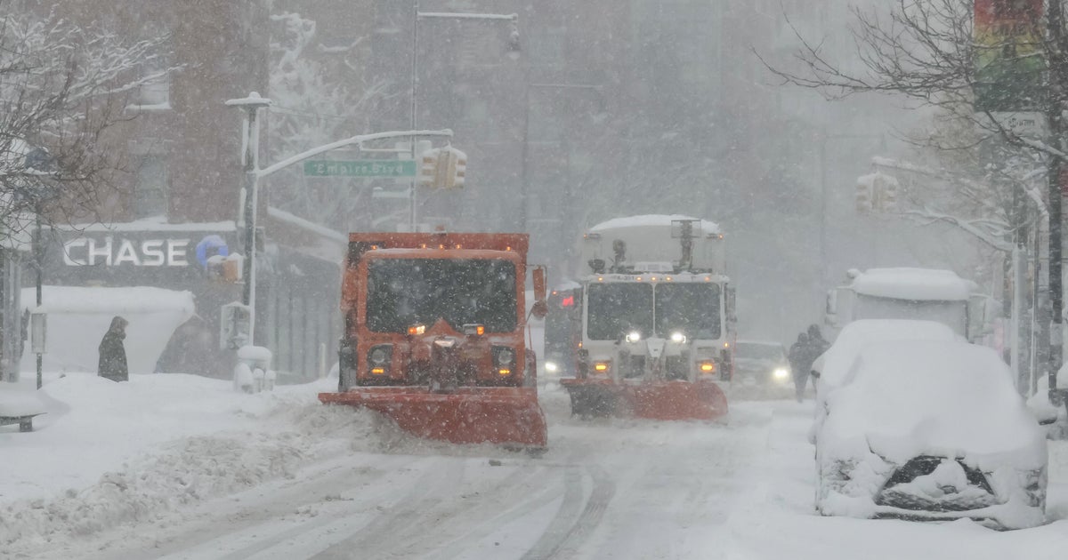 Power outages reported, thousands of flights canceled as storm slams Northeast