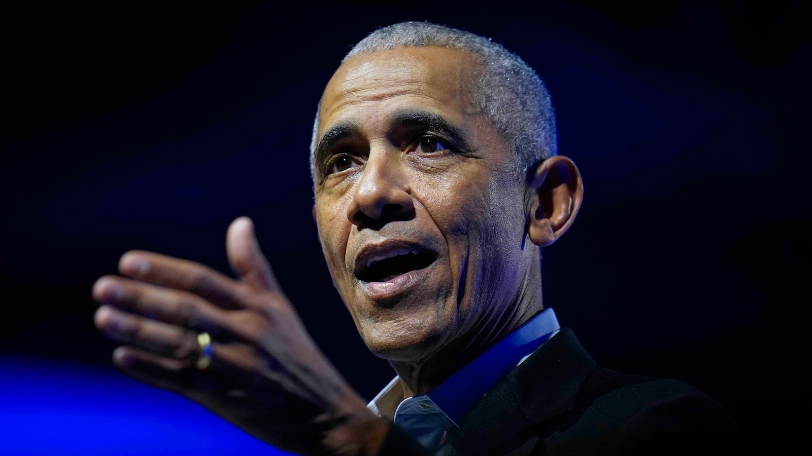 Obama throws his support behind Virginia Democrats' redistricting plan as it heads to voters