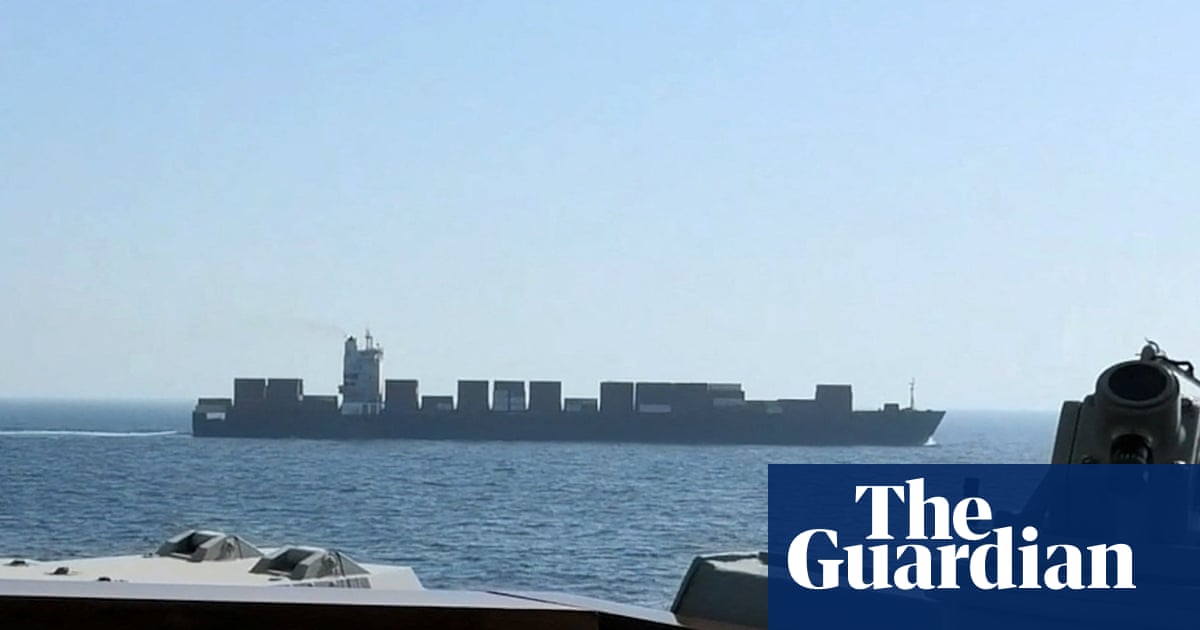 US seizes Iranian-flagged ship that tried to pass strait of Hormuz blockade – video