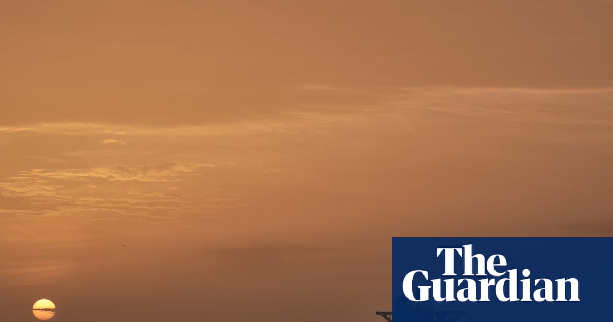 Oil prices rise and markets fall after US seizure of ship hits Iran peace deal hopes