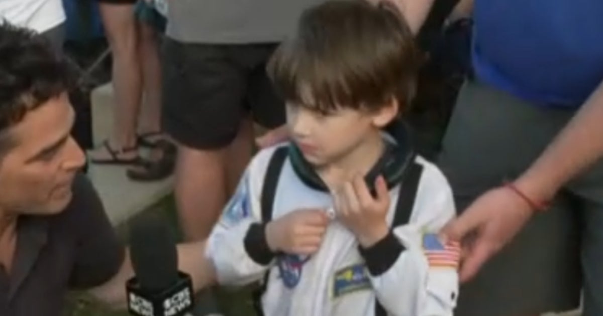 Kid with NASA aspirations prepares for Artemis II launch: "I'm so obsessed with space"