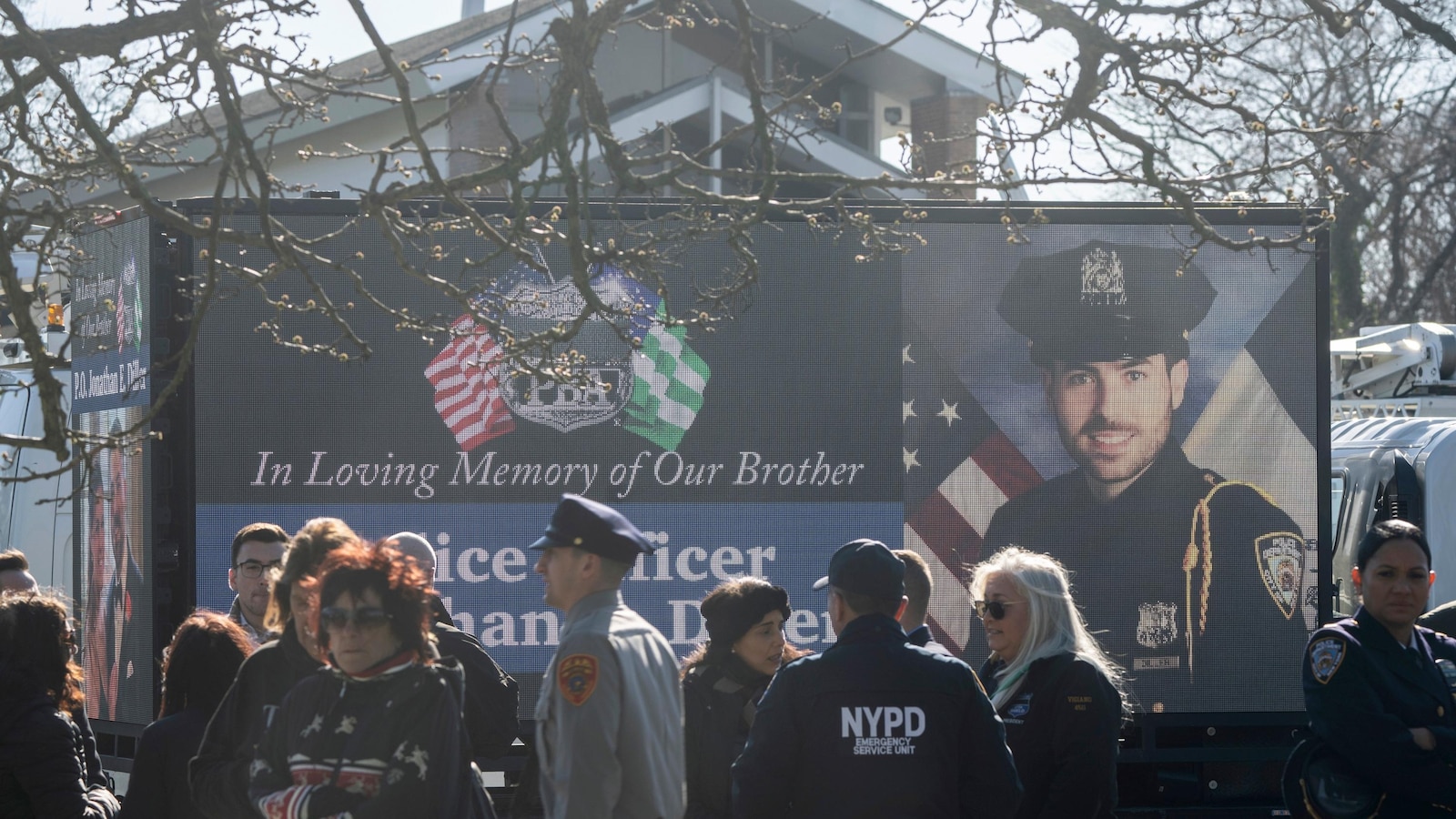 Man convicted in killing of NYPD officer sentenced to 115 years to life in prison