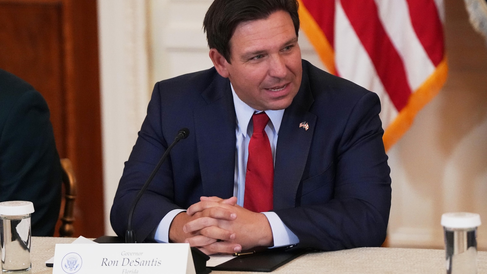 Florida’s redistricting fight puts Ron DeSantis back in the Republican spotlight
