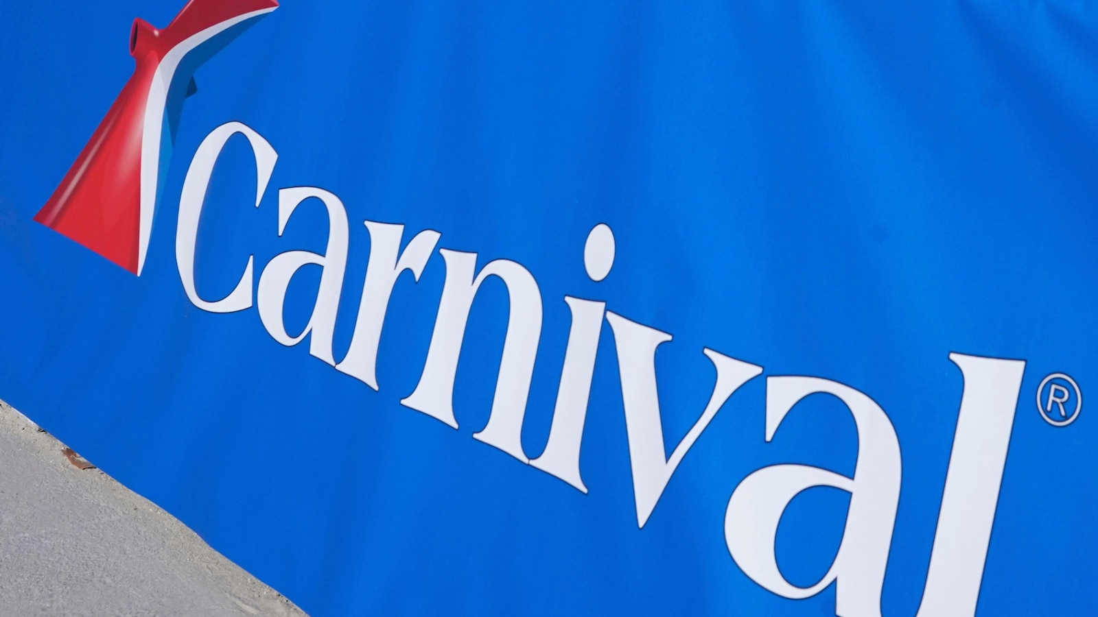 Injured passenger awarded $300K after federal jury finds Carnival overserved alcohol
