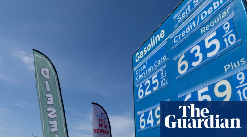 US consumer sentiment improves in June due to easing gas prices