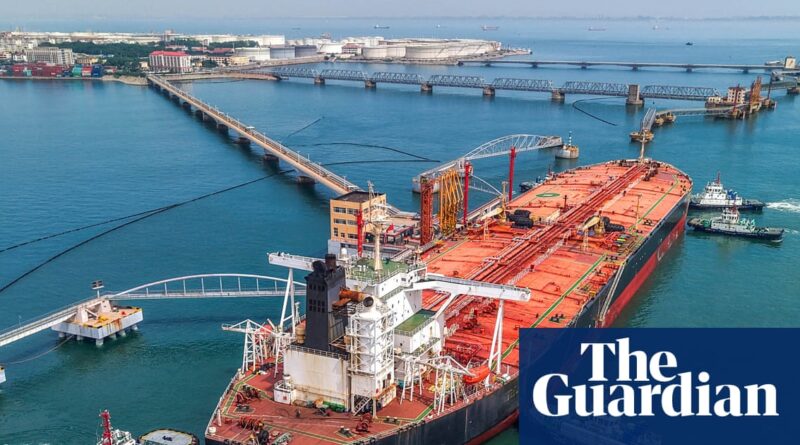 Oil prices plummet as Trump claims he is close to US-Iran deal