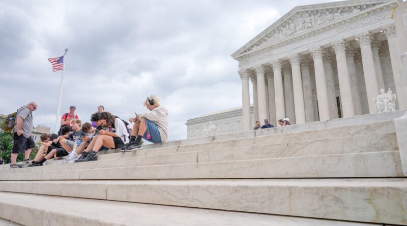 Supreme Court will decide whether criminal cases must have 12 jurors in Florida case