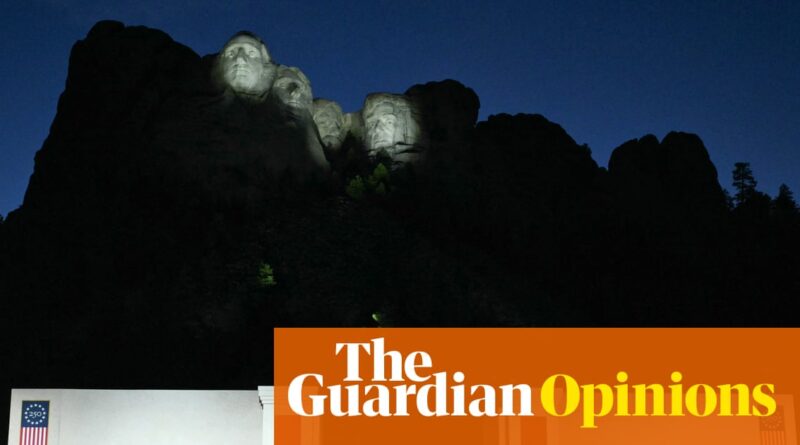 Why is Trump attacking ‘communists’? Because he’s run out of cards to play | Robert Reich
