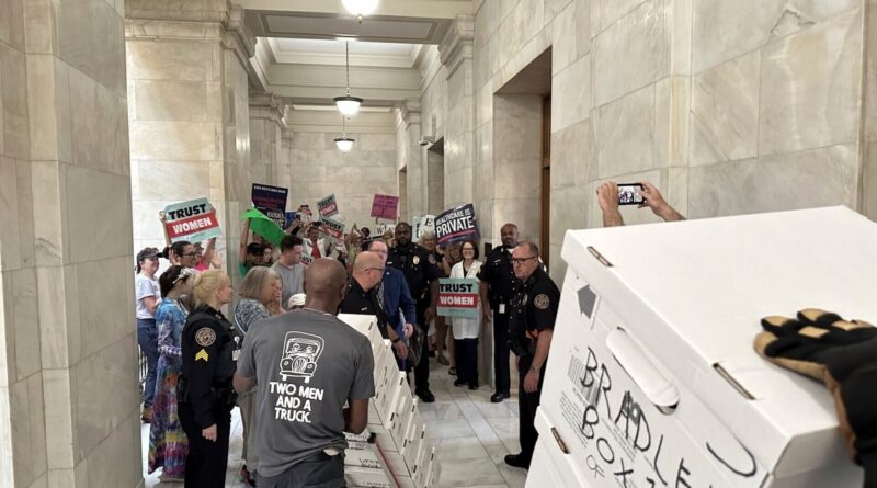Challengers score victories in lawsuit against Arkansas' restrictions on citizen ballot initiatives