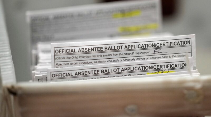 Wisconsin Democrats want to allow absentee voters to cast a new primary ballot