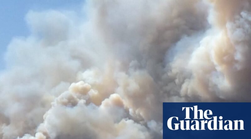 Wildfires hit eastern Washington state during 'extraordinary season' – video